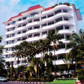 Weta International Hotel Surabaya Exterior foto