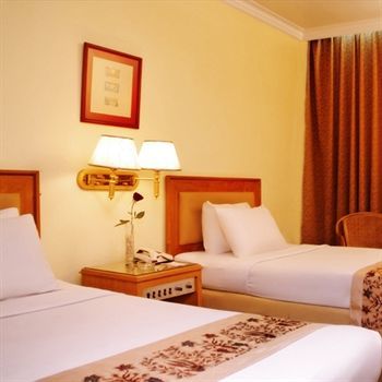 Weta International Hotel Surabaya Exterior foto